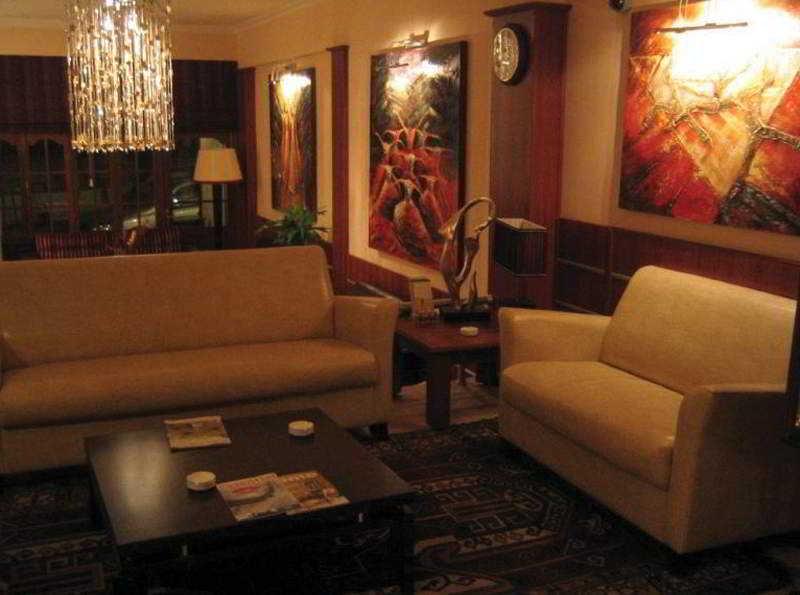 Life Hotel ไคริเนีย ภายนอก รูปภาพ