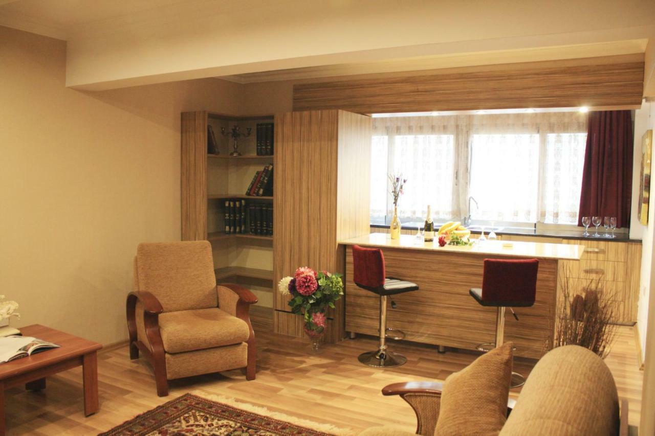 Life Hotel ไคริเนีย ภายนอก รูปภาพ